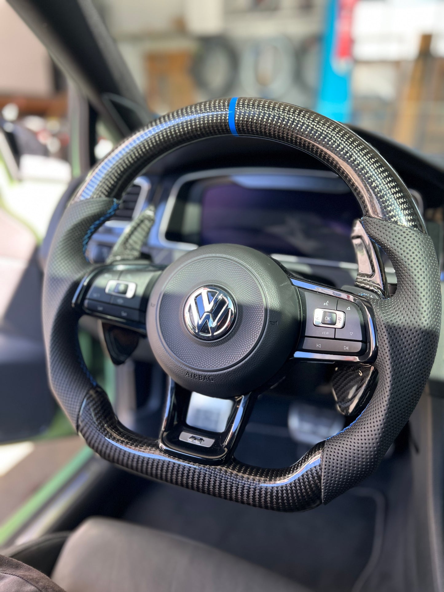 Volant carbone VW GOLF 7/R/GTI/GTD